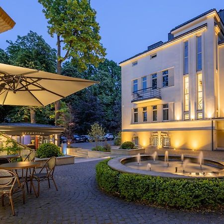 Lion'S Castle Hotel Liov Exterior foto