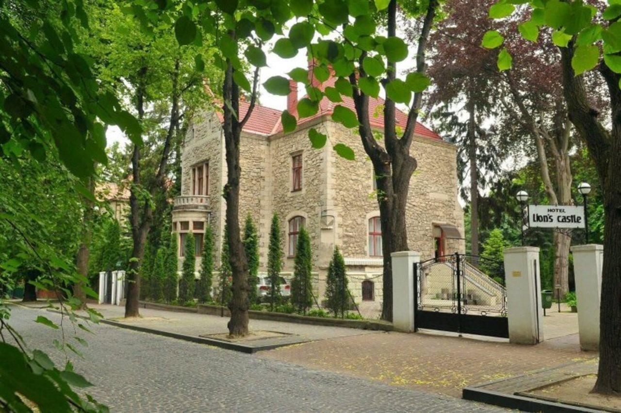 Lion'S Castle Hotel Liov Exterior foto