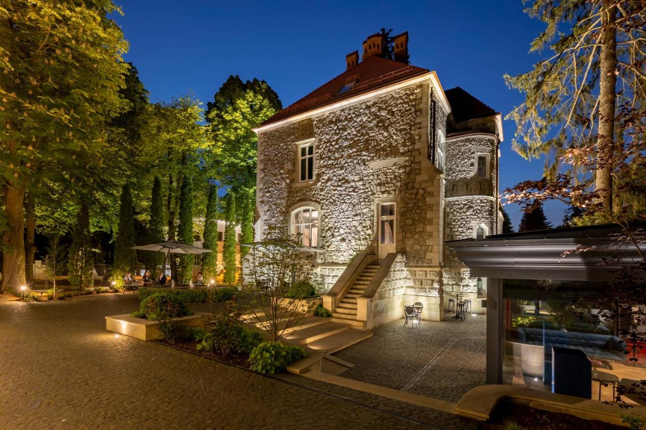 Lion'S Castle Hotel Liov Exterior foto